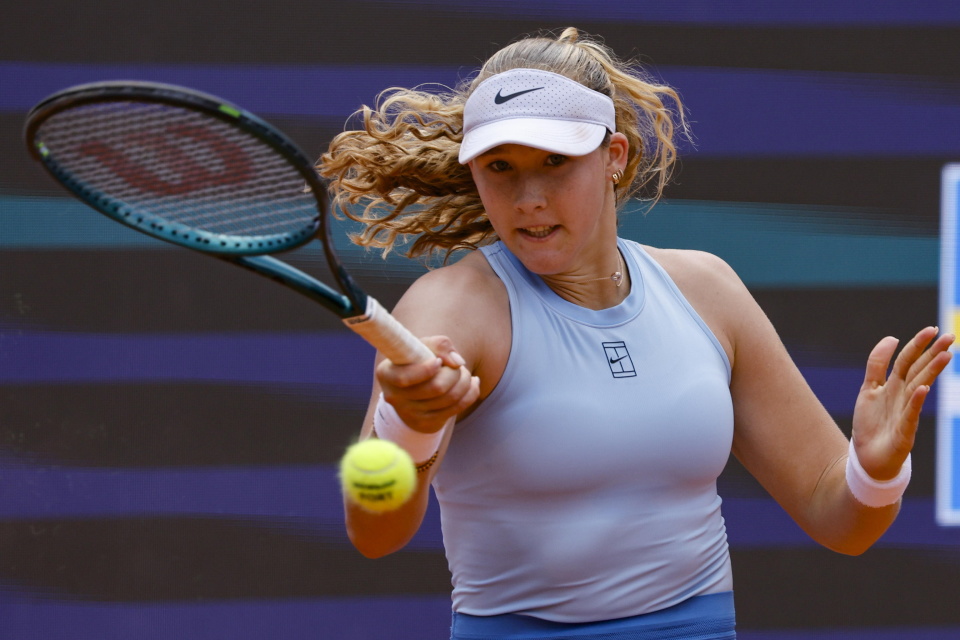 赛场上书写 赛场上书写