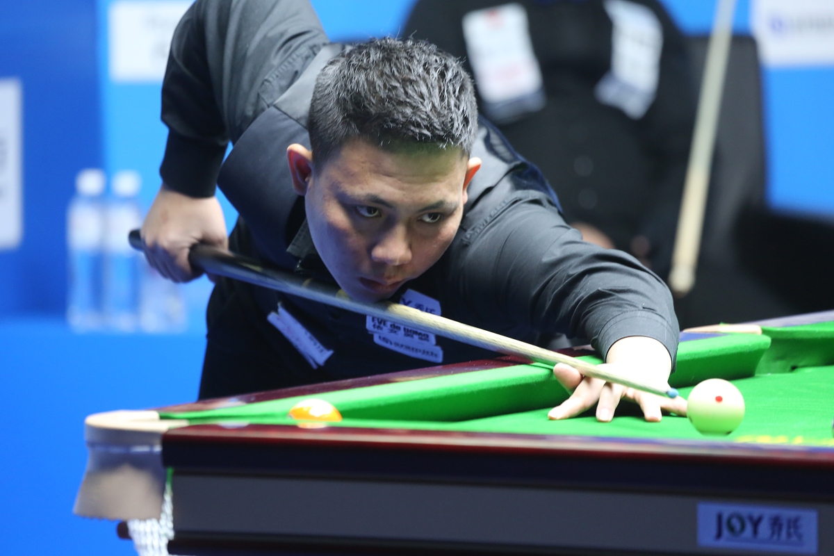 一位老人坚 一位老人坚